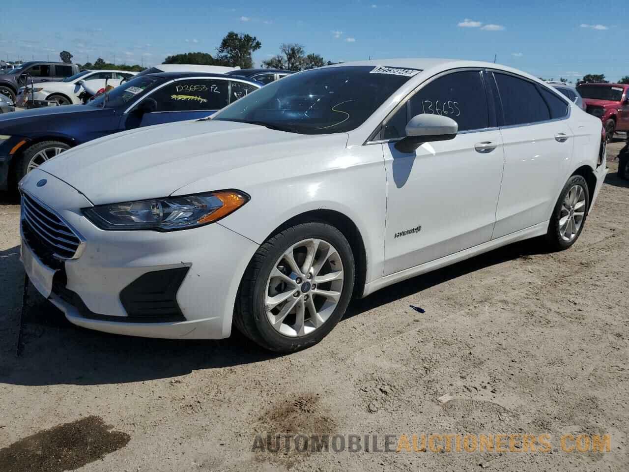 3FA6P0LUXKR226124 FORD FUSION 2019