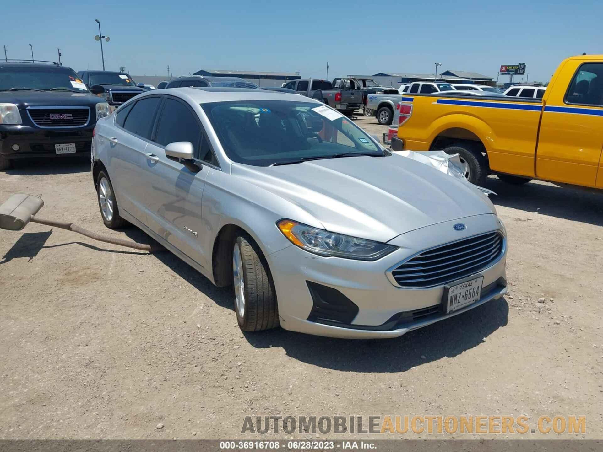 3FA6P0LUXKR241089 FORD FUSION HYBRID 2019