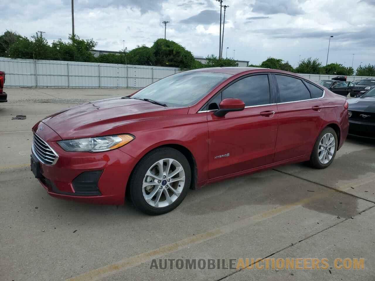 3FA6P0LUXKR242498 FORD FUSION 2019