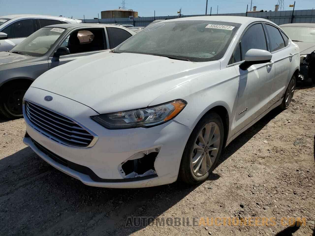 3FA6P0LUXKR256739 FORD FUSION 2019