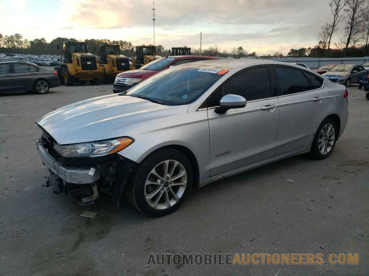 3FA6P0LUXKR257017 FORD FUSION 2019