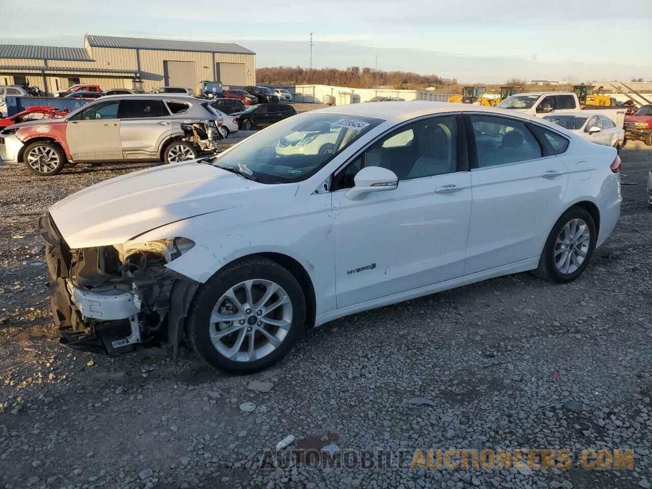 3FA6P0MU0KR136740 FORD FUSION 2019