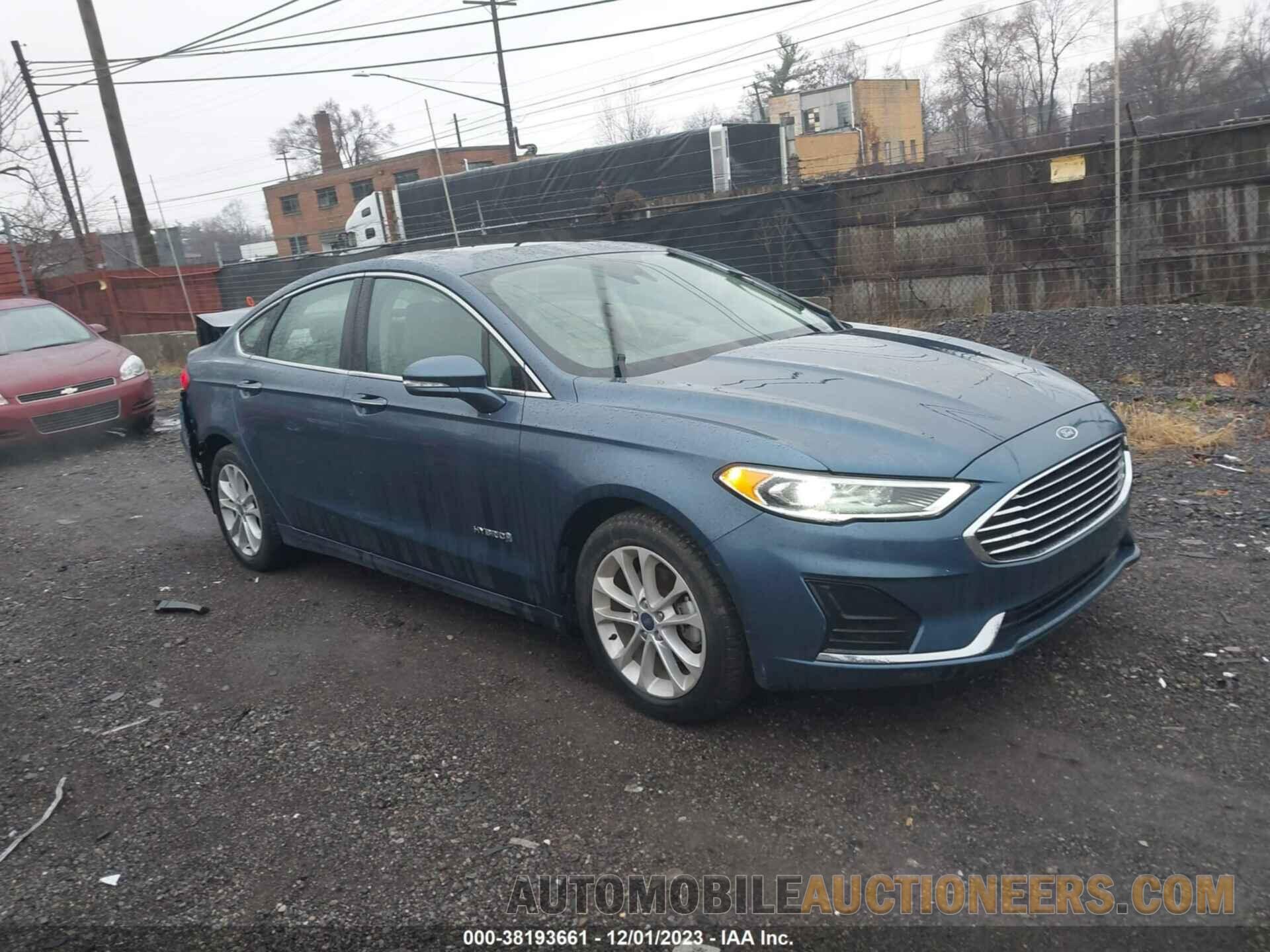 3FA6P0MU1KR167625 FORD FUSION HYBRID 2019