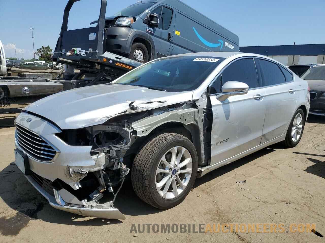 3FA6P0MU2KR256023 FORD FUSION 2019