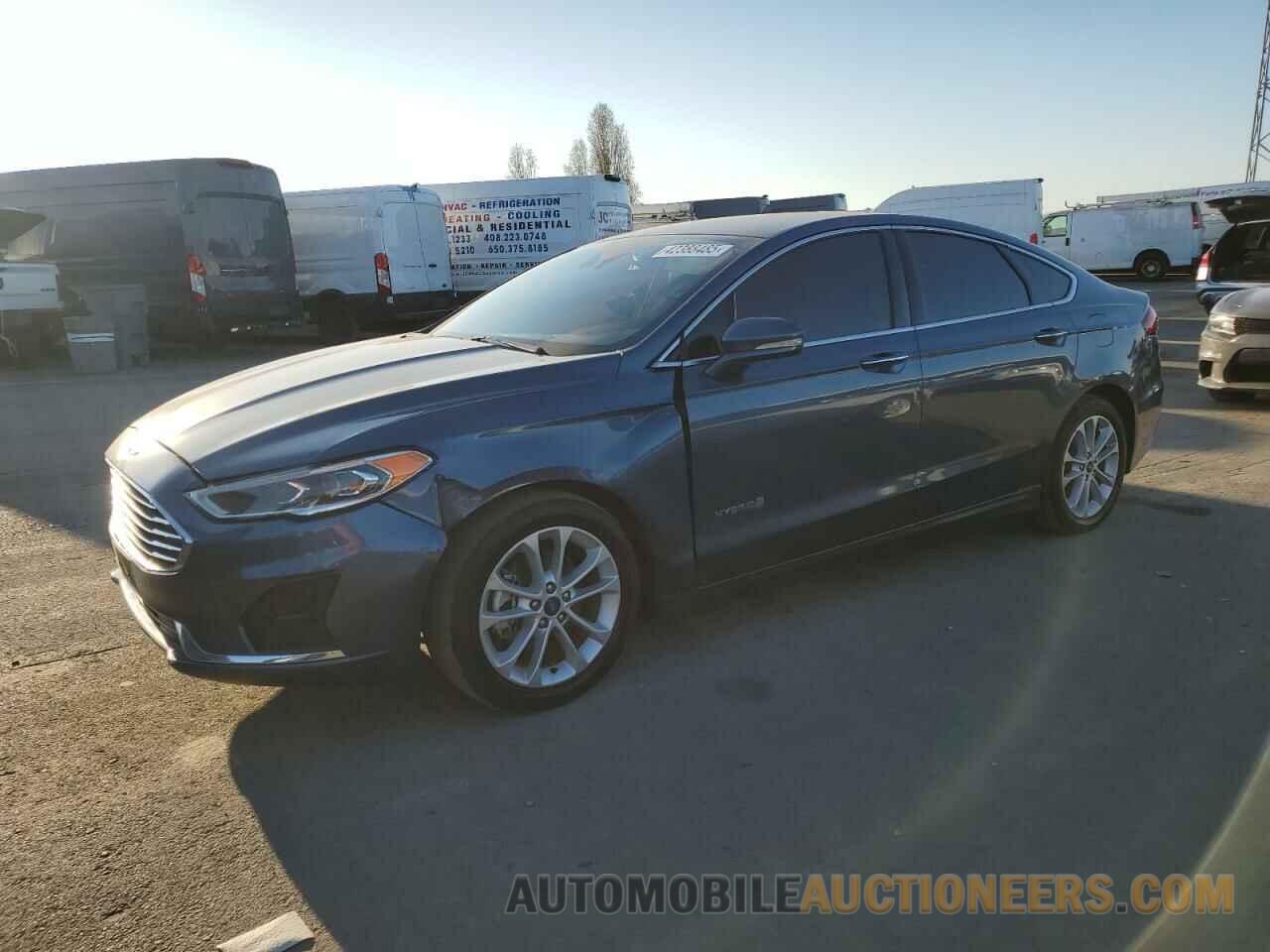 3FA6P0MU3KR154438 FORD FUSION 2019