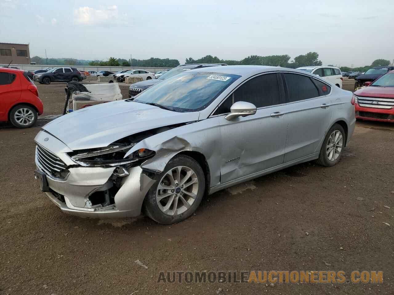 3FA6P0MU3KR183051 FORD FUSION 2019