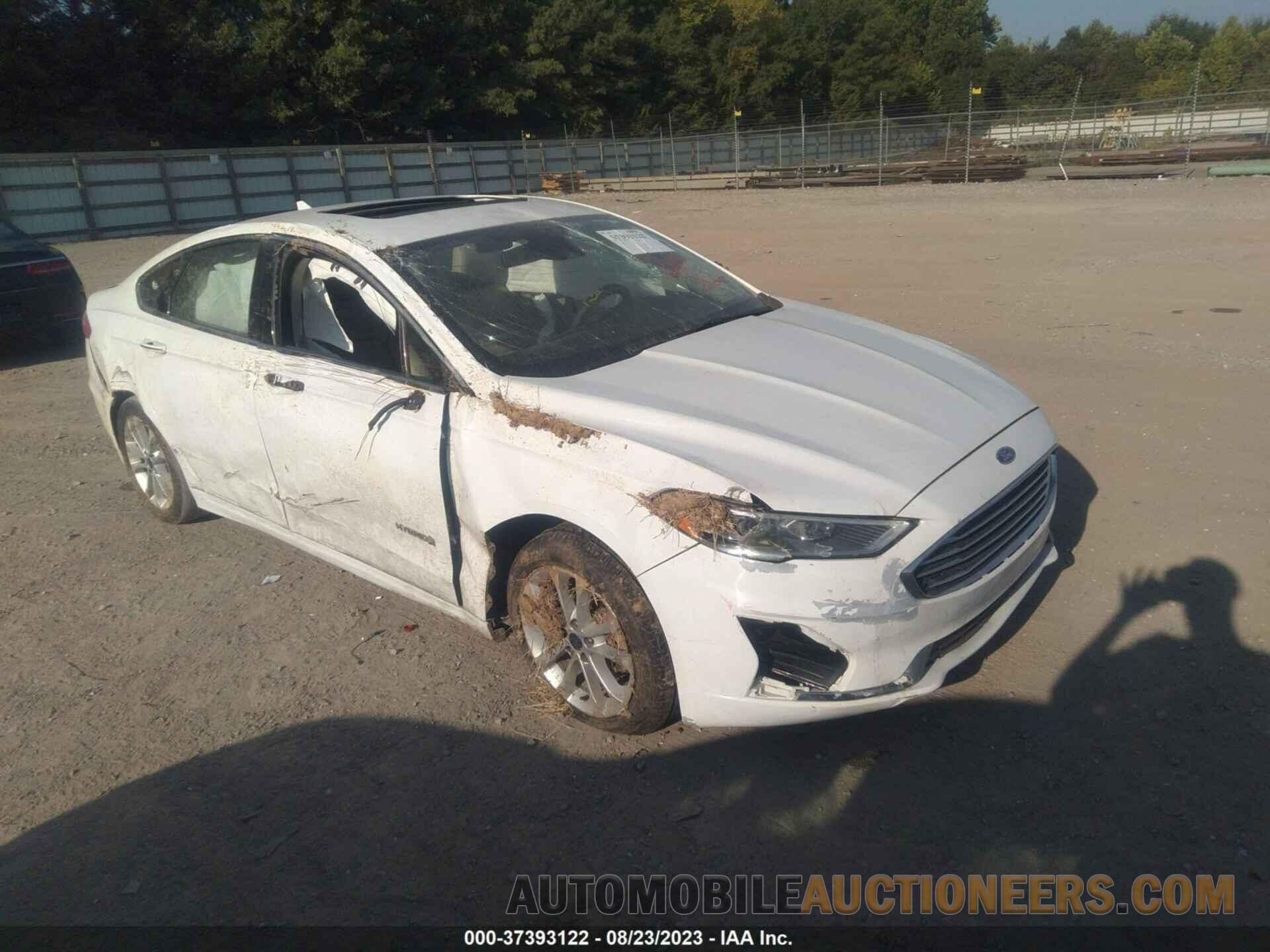 3FA6P0MU3KR185687 FORD FUSION 2019