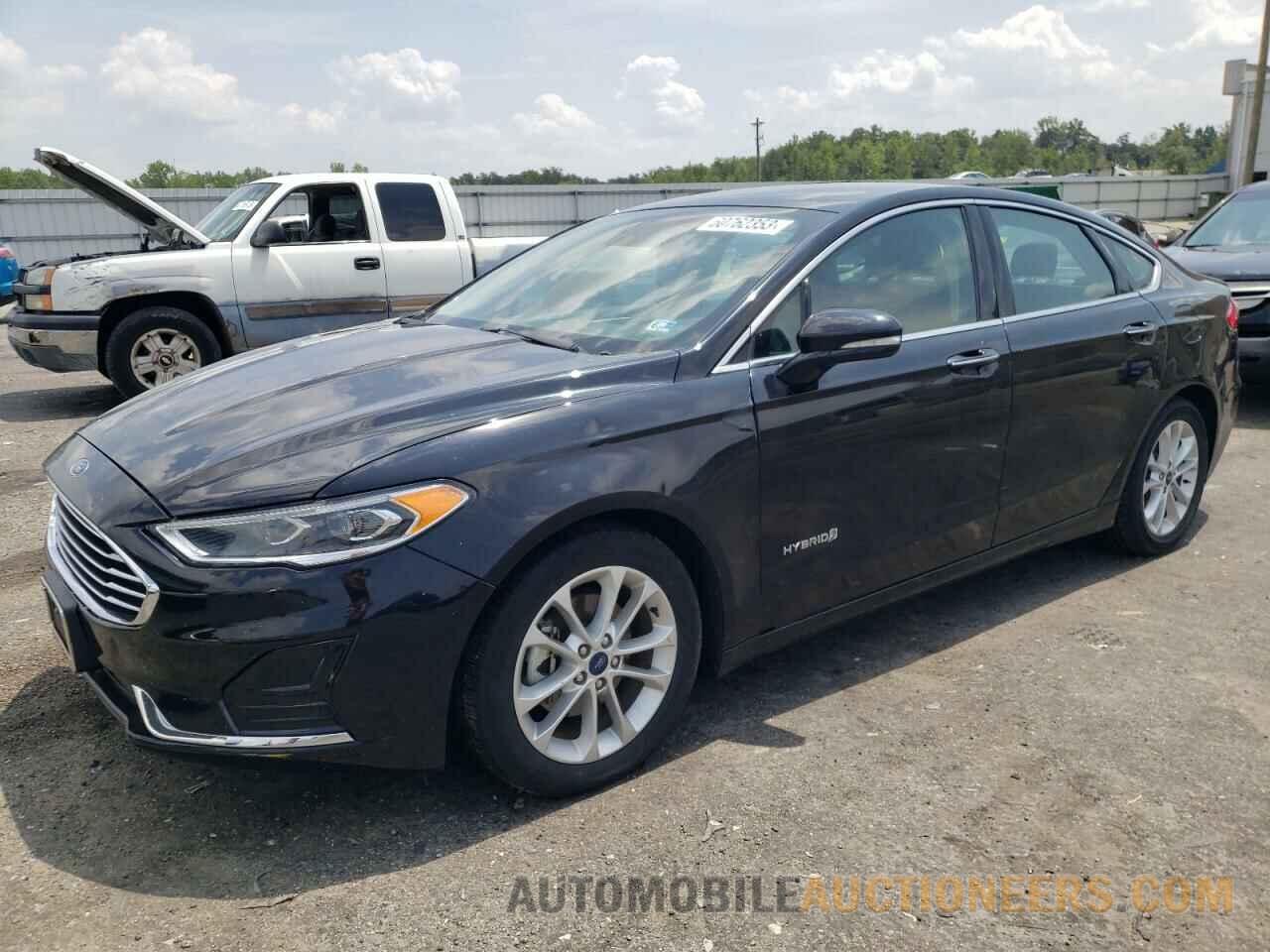 3FA6P0MU4KR103885 FORD FUSION 2019