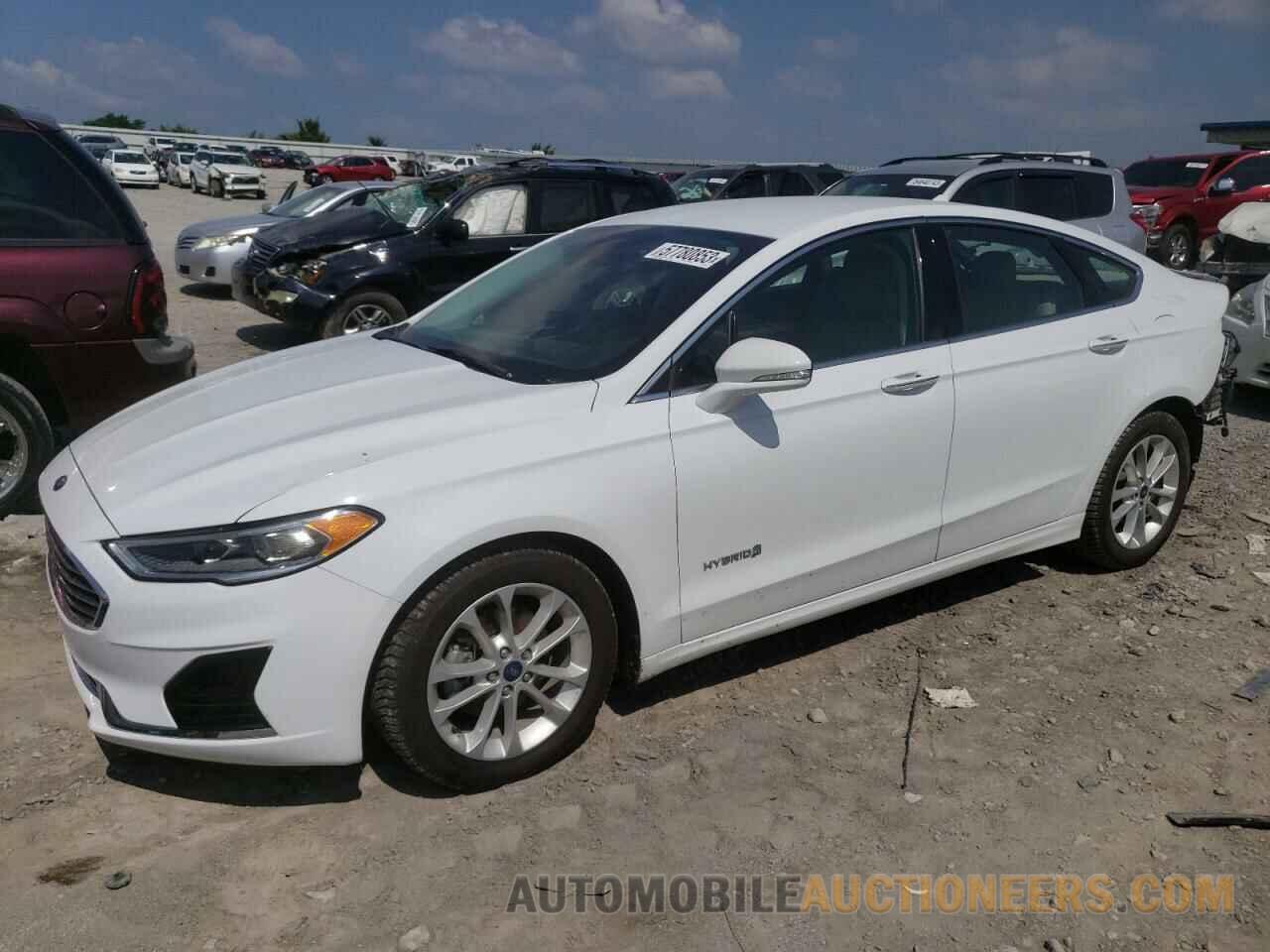 3FA6P0MU4KR181552 FORD FUSION 2019