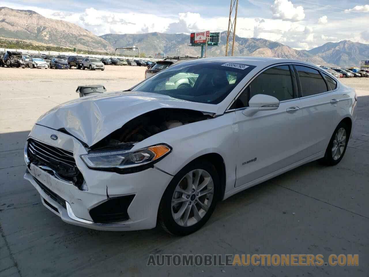 3FA6P0MU4KR183074 FORD FUSION 2019