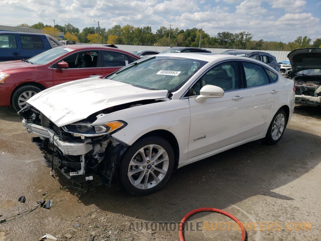 3FA6P0MU5KR123711 FORD FUSION 2019