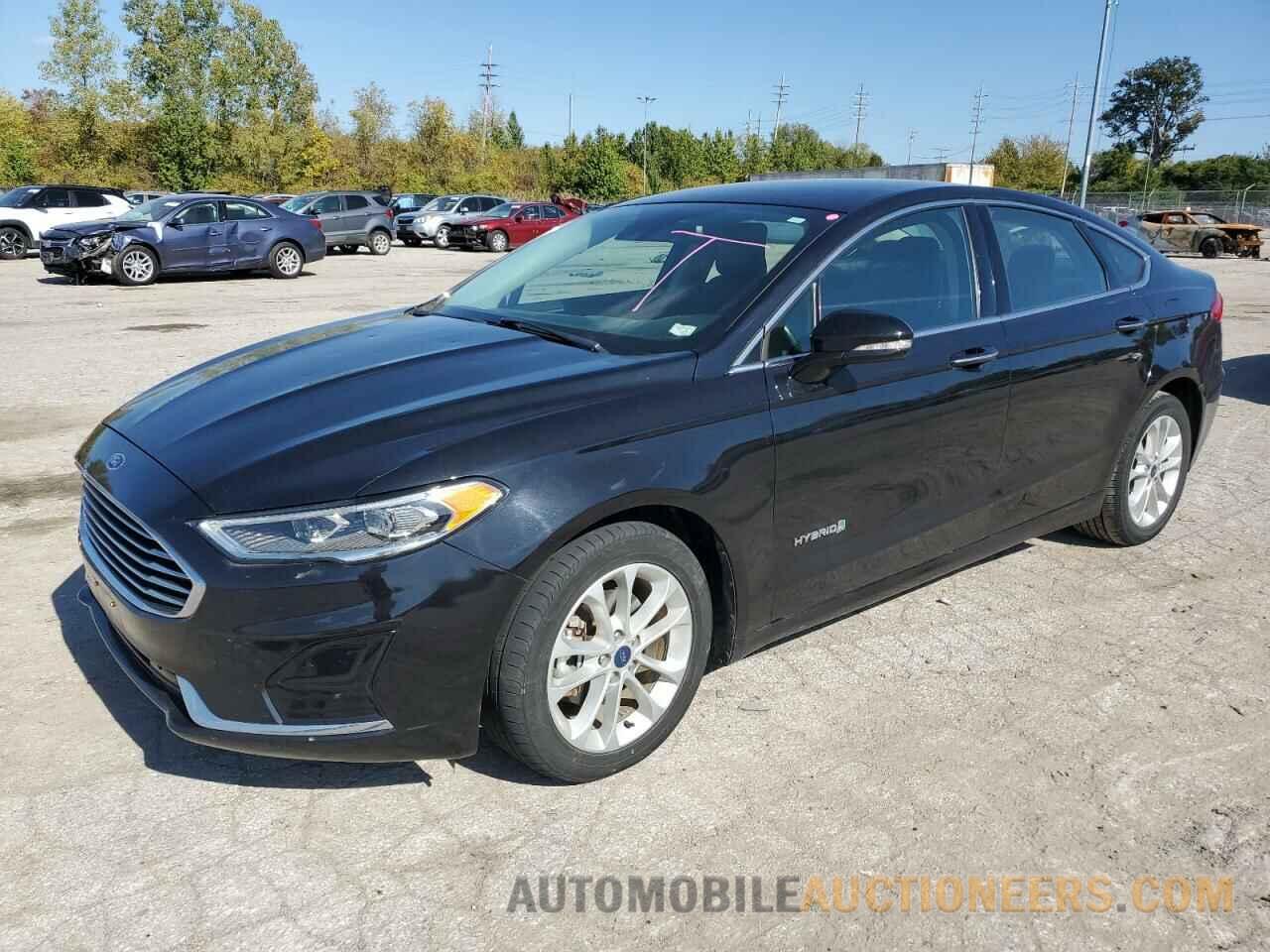 3FA6P0MU5KR147443 FORD FUSION 2019