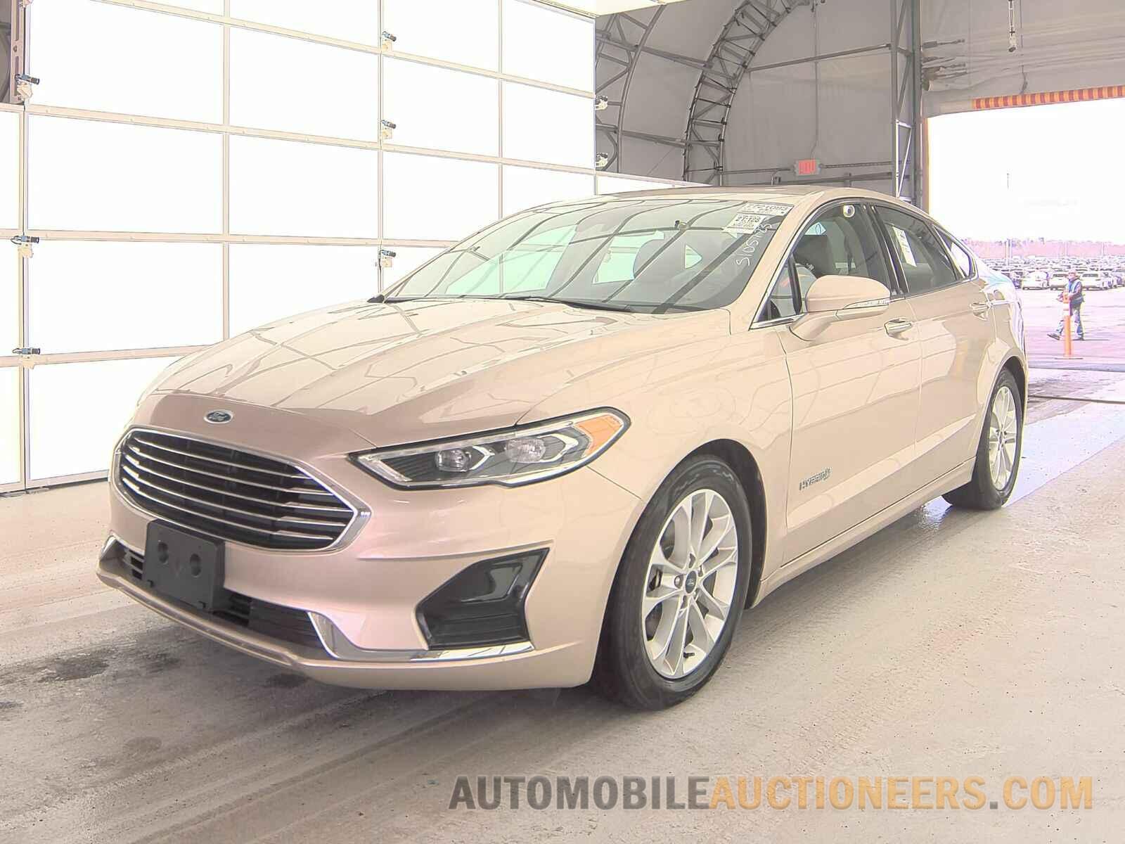 3FA6P0MU5KR214591 Ford Fusion Hybrid 2019