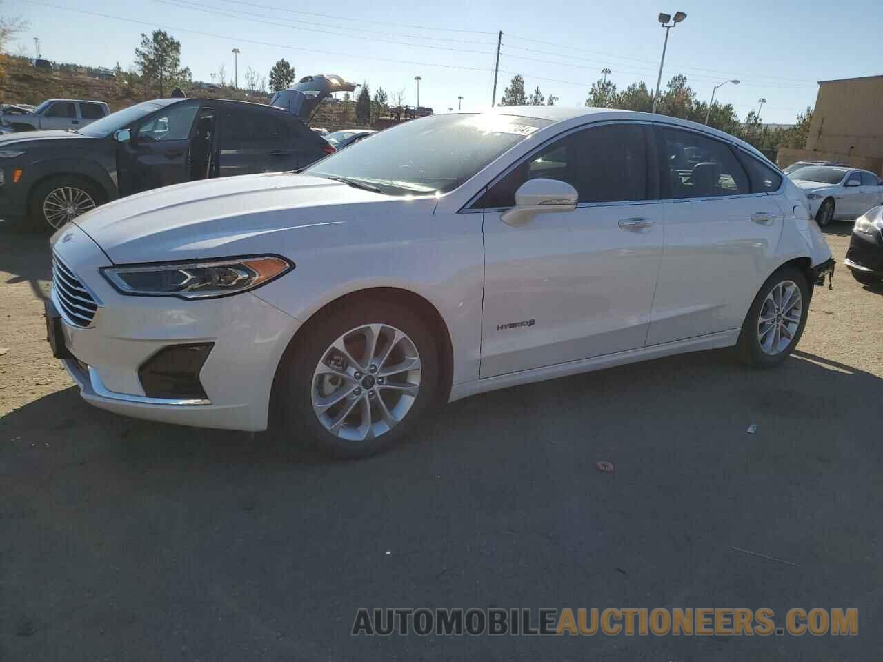 3FA6P0MU5KR221217 FORD FUSION 2019