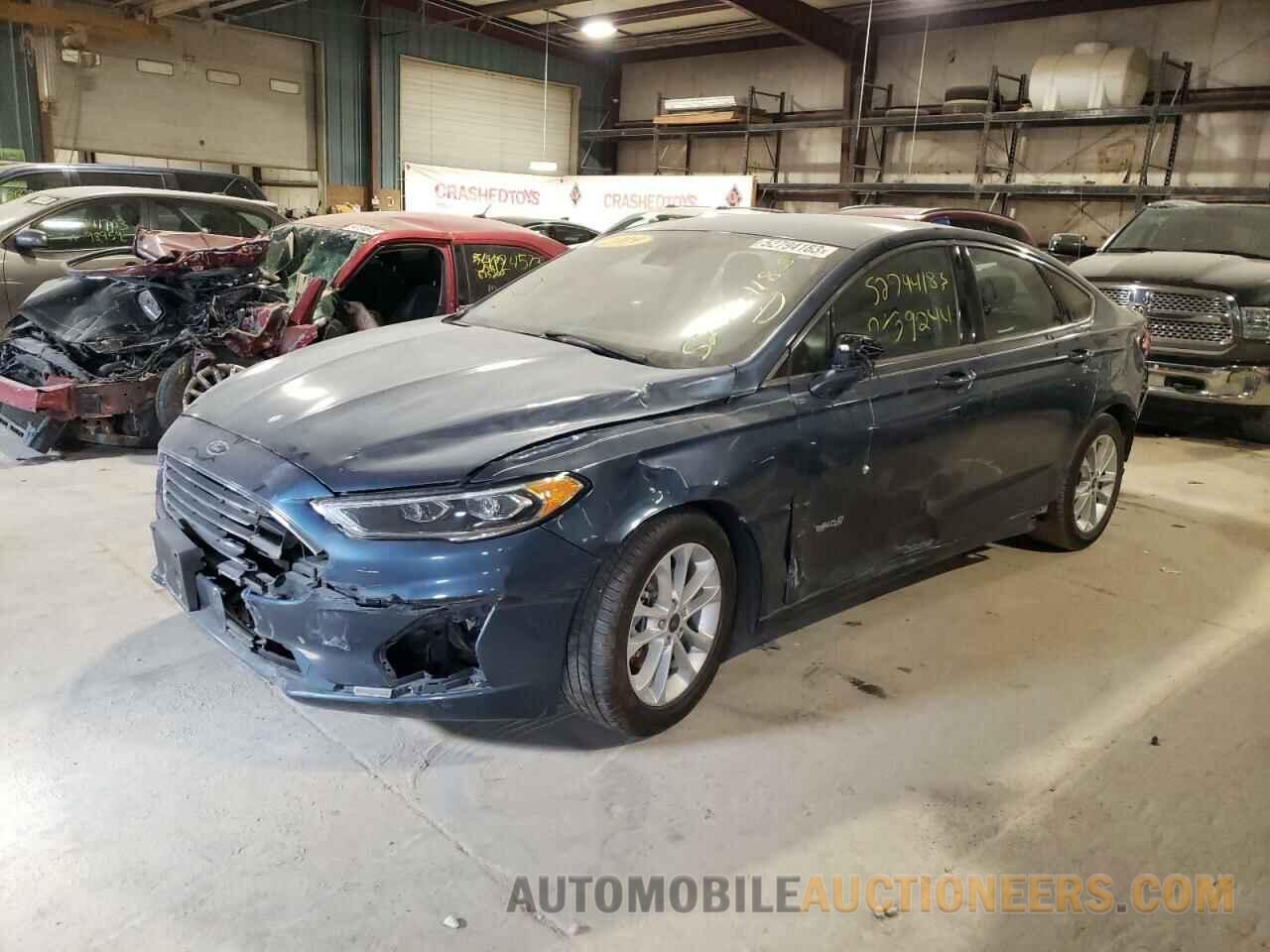 3FA6P0MU5KR272085 FORD FUSION 2019