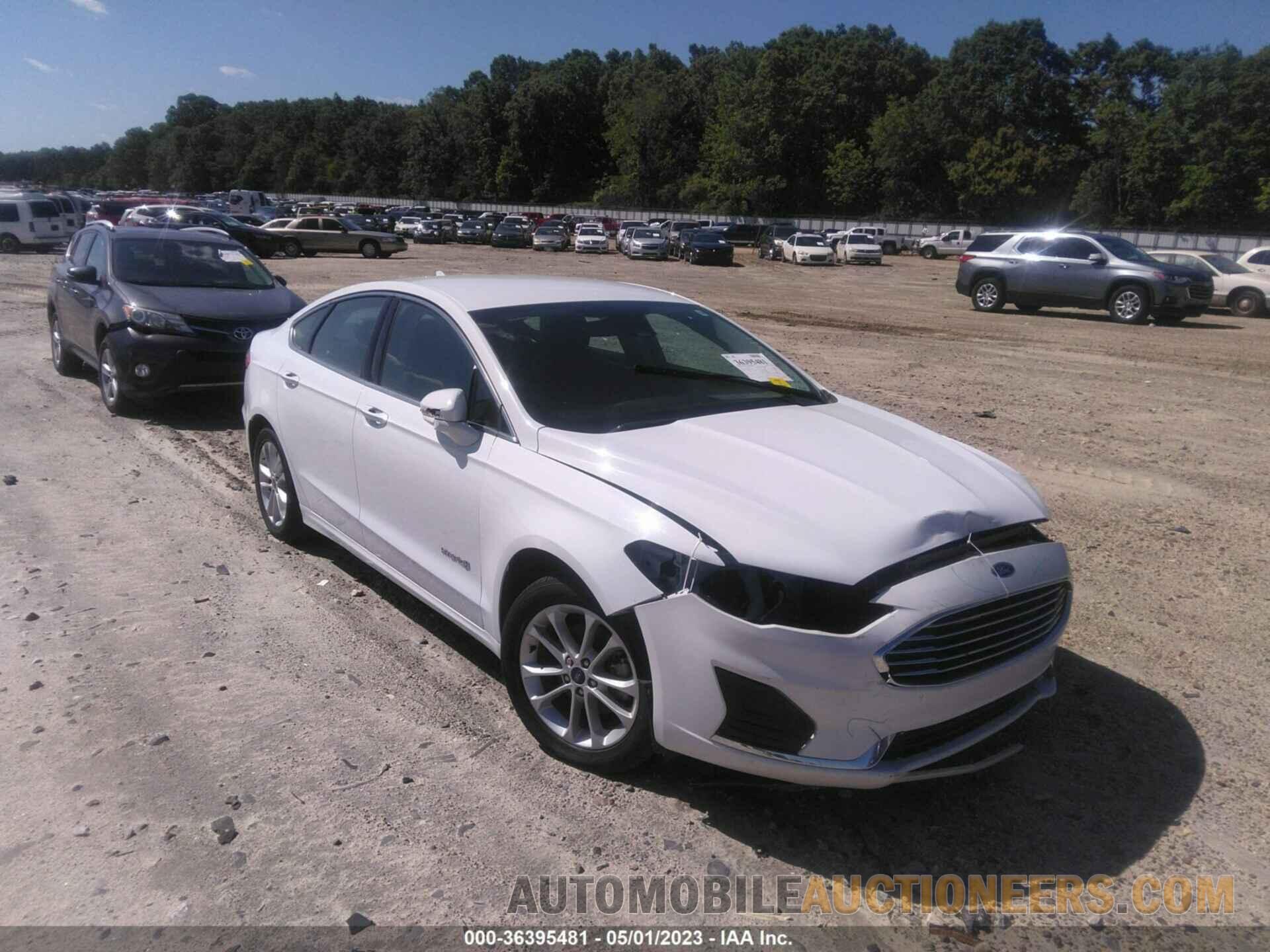 3FA6P0MU7KR180248 FORD FUSION HYBRID 2019