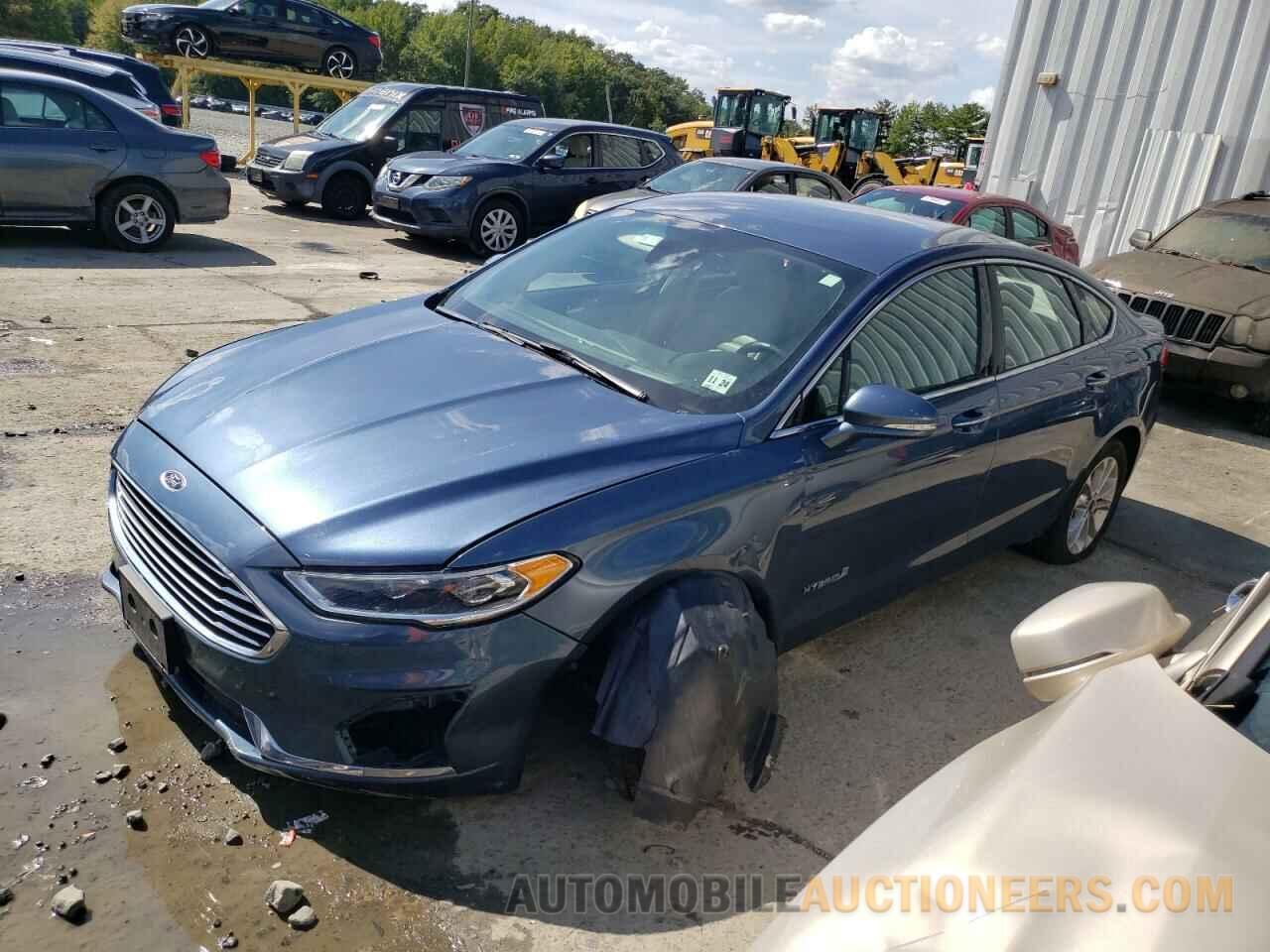 3FA6P0MU7KR256020 FORD FUSION 2019