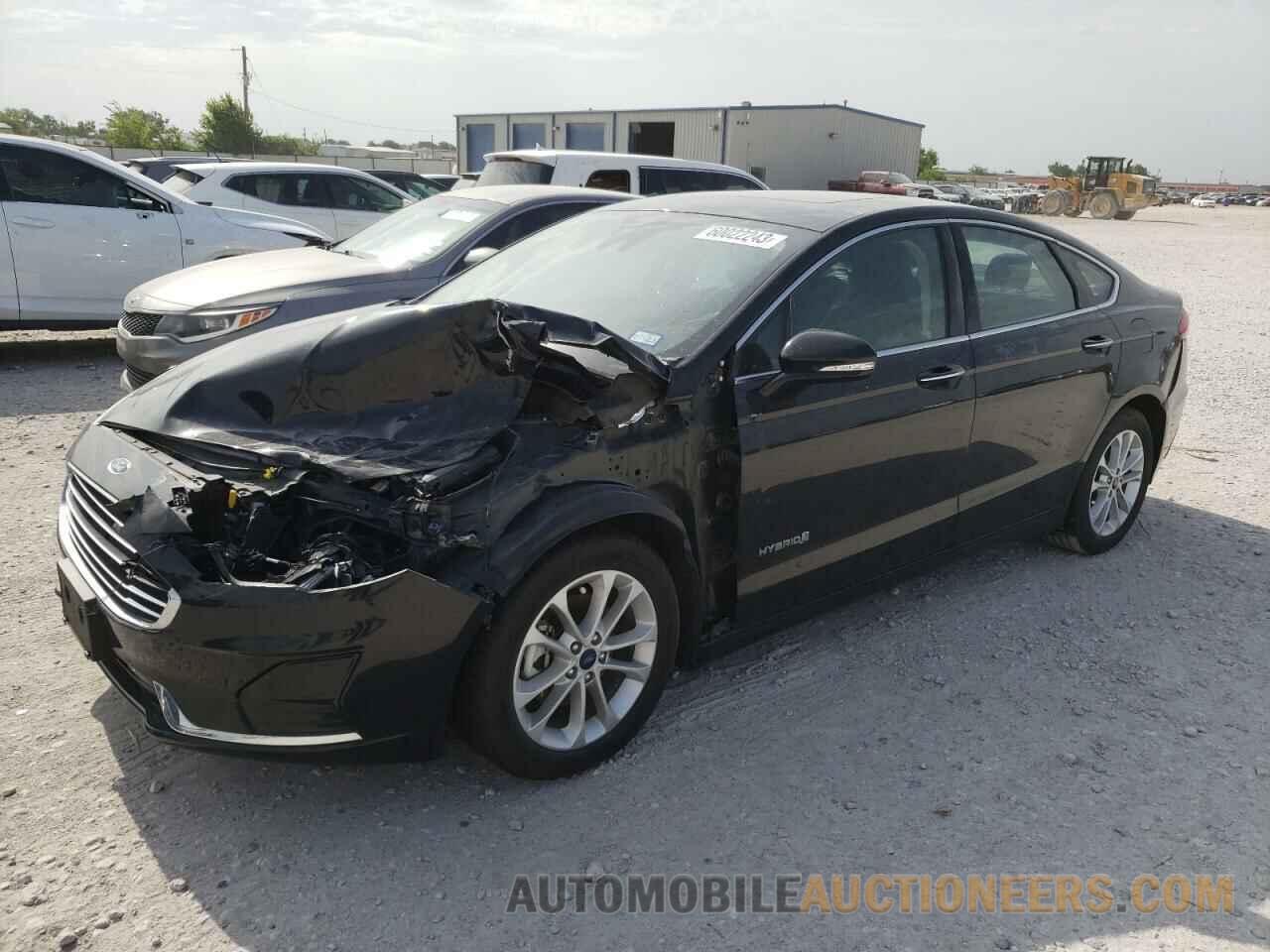 3FA6P0MU7KR256082 FORD FUSION 2019