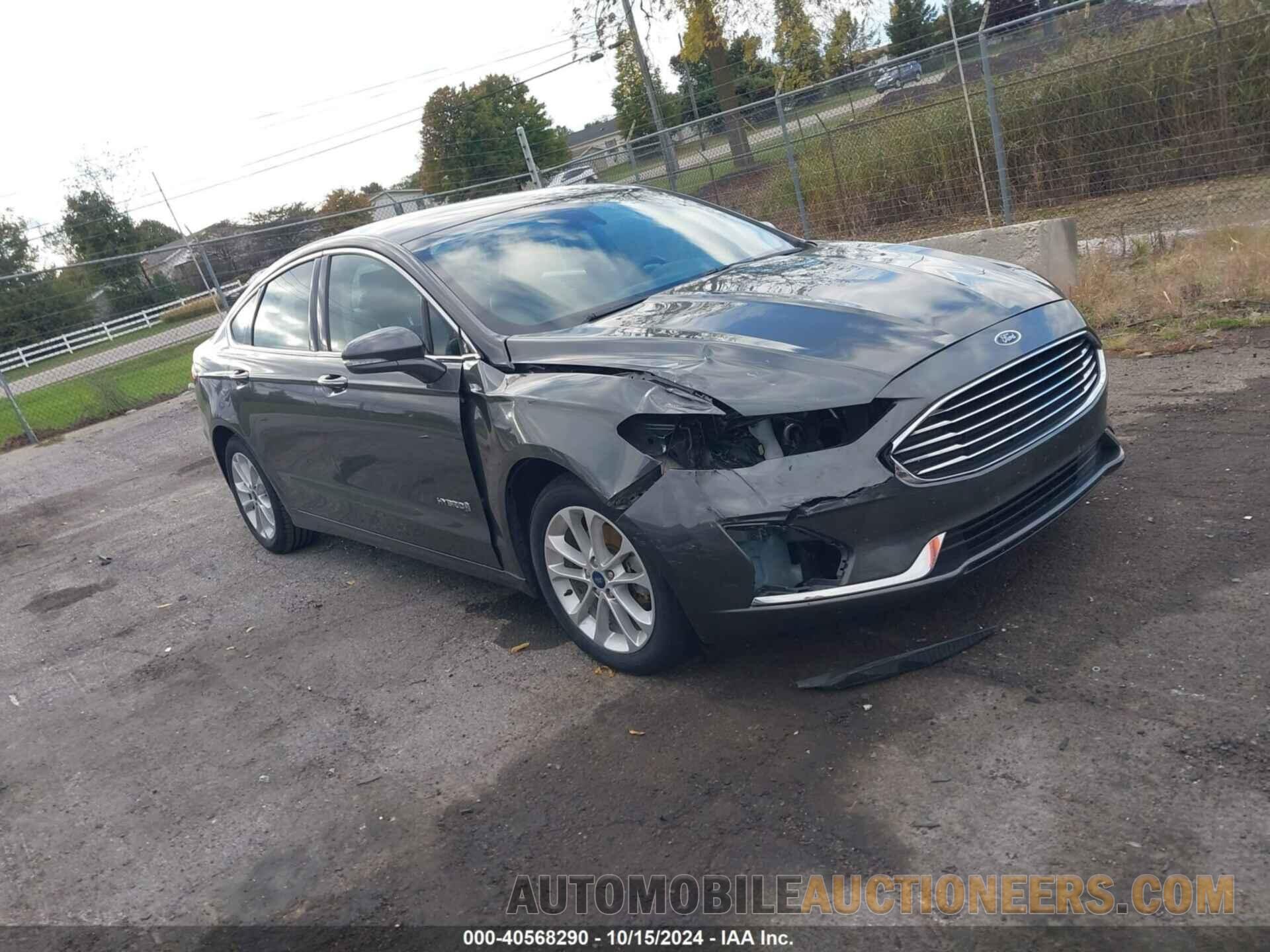 3FA6P0MU8KR131155 FORD FUSION HYBRID 2019