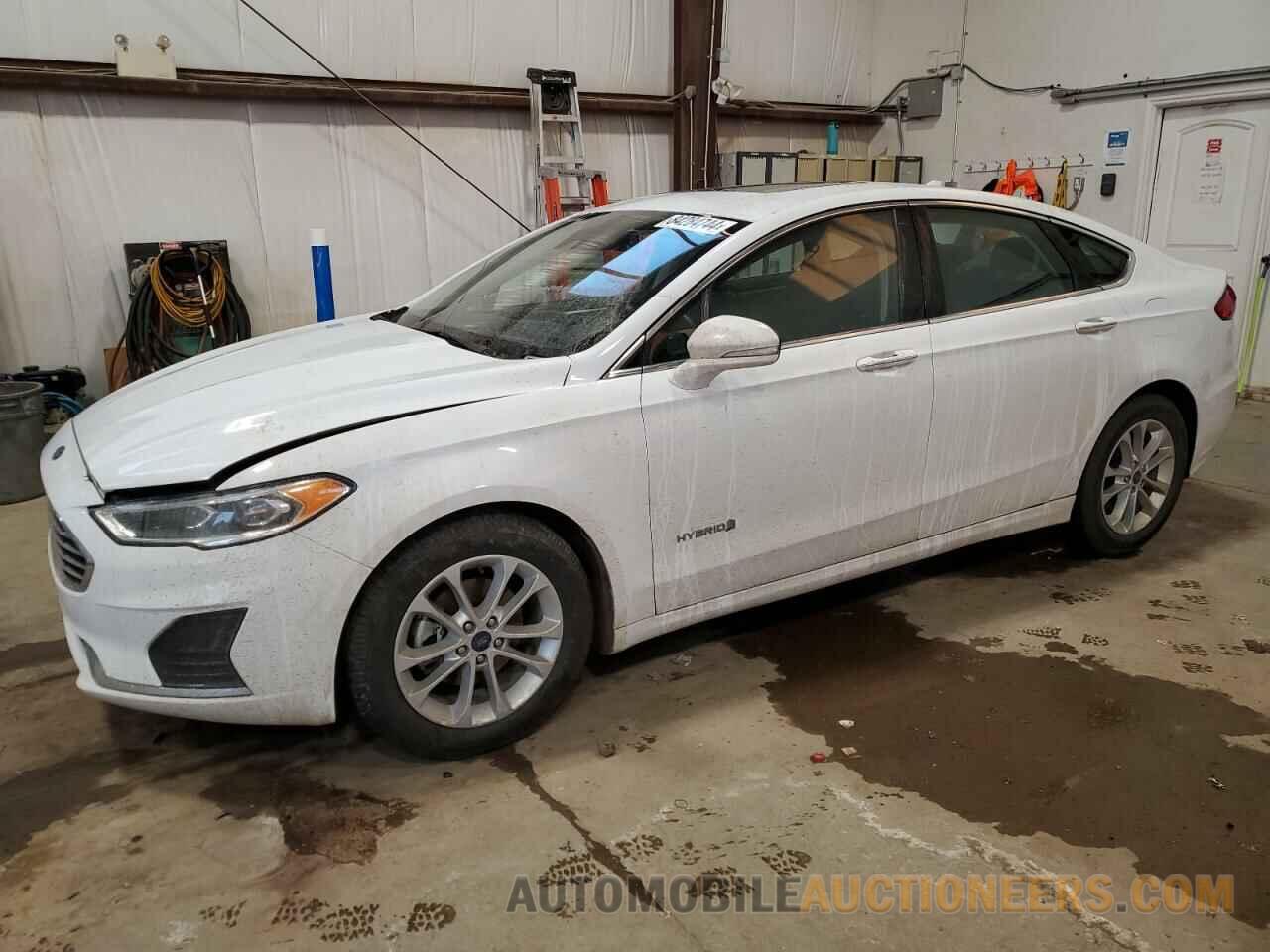 3FA6P0MU9KR156100 FORD FUSION 2019