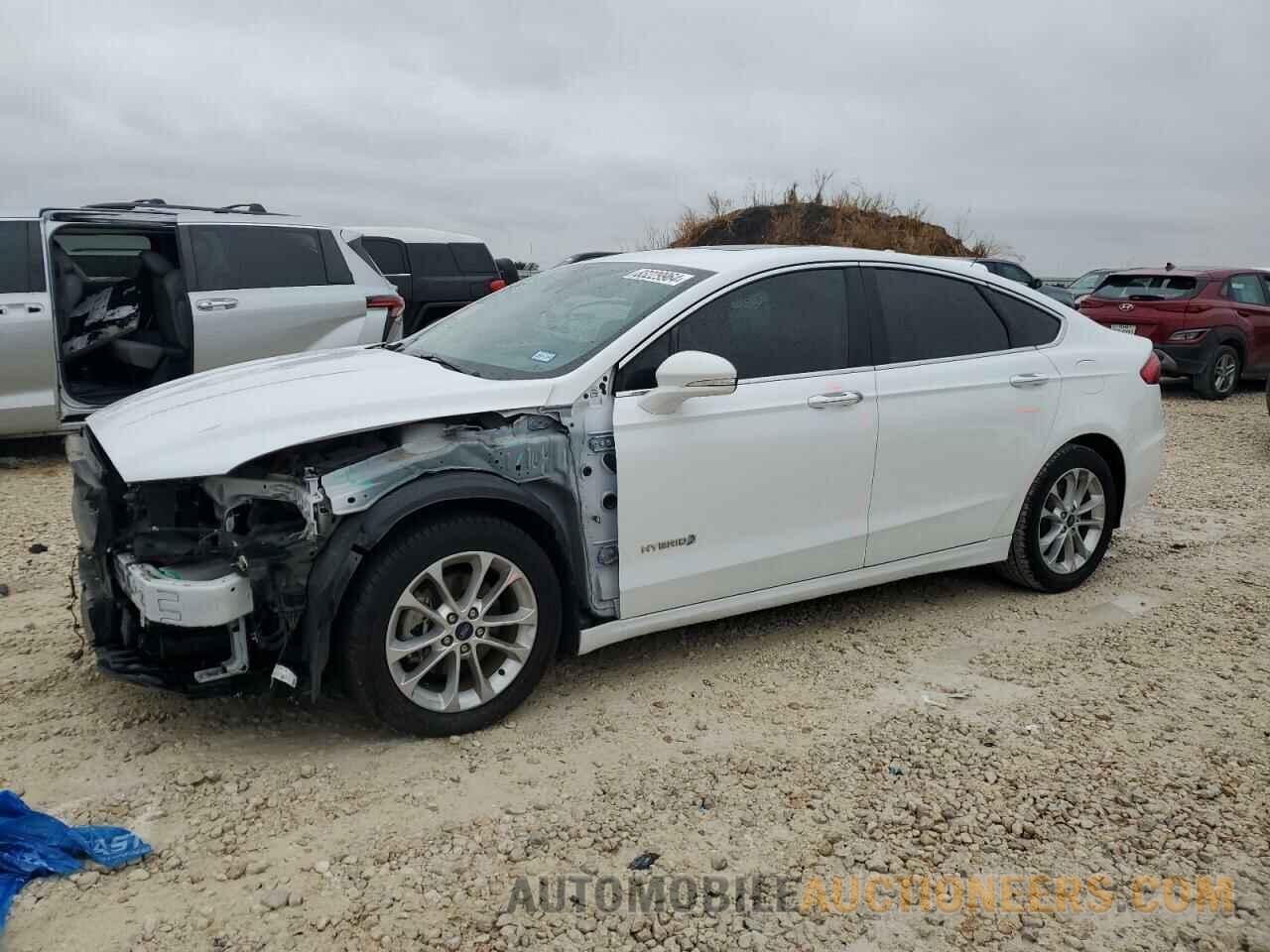 3FA6P0MUXKR118262 FORD FUSION 2019