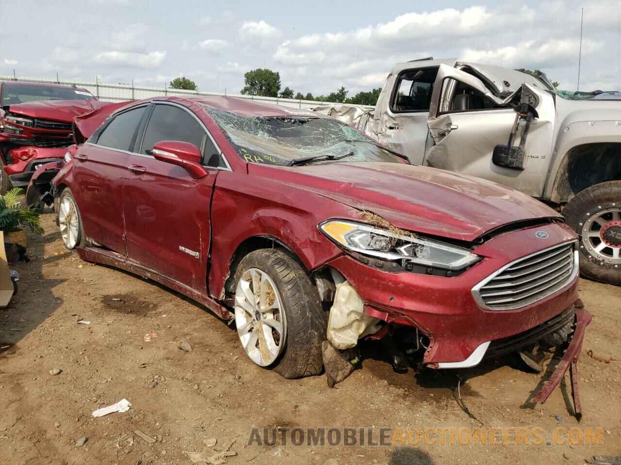 3FA6P0MUXKR137152 FORD FUSION 2019