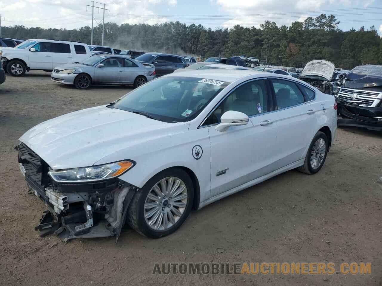 3FA6P0PU0GR311832 FORD FUSION 2016