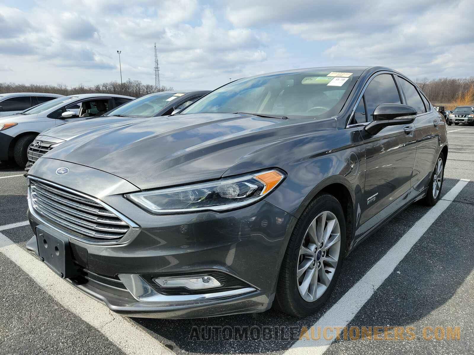 3FA6P0PU0HR136631 Ford Fusion Energi 2017