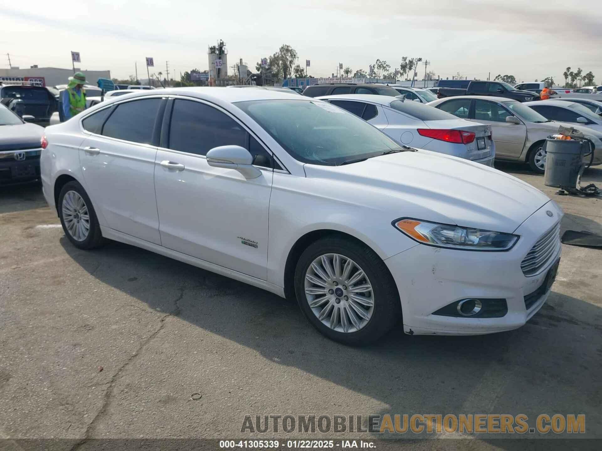 3FA6P0PU6GR320759 FORD FUSION ENERGI 2016