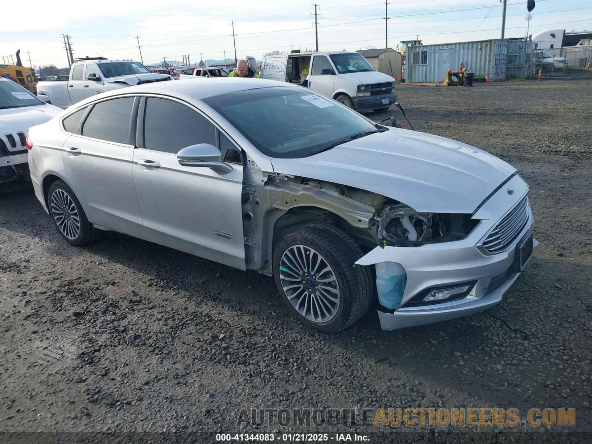 3FA6P0PU6HR276439 FORD FUSION ENERGI 2017