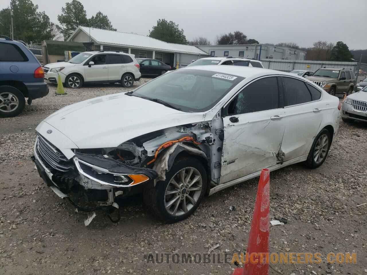 3FA6P0PU8JR111076 FORD FUSION 2018