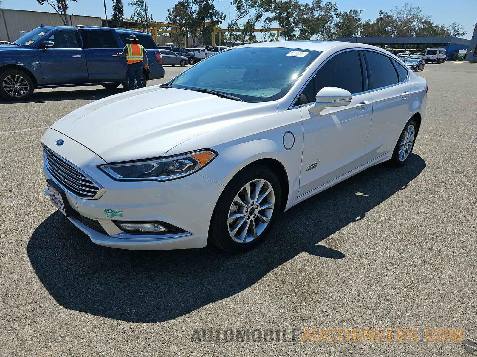 3FA6P0PUXHR354267 Ford Fusion Energi 2017