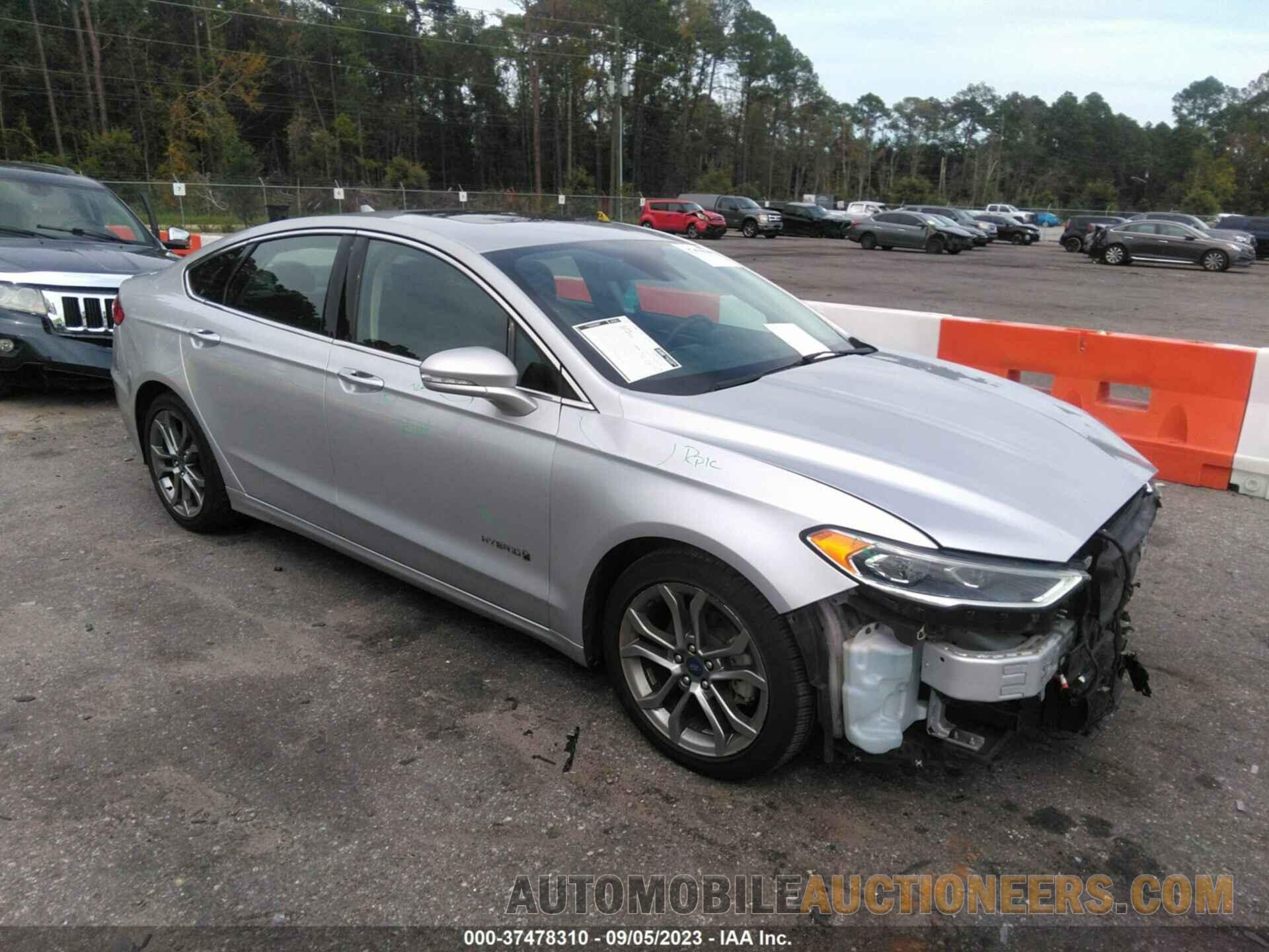 3FA6P0RU0KR105433 FORD FUSION HYBRID 2019