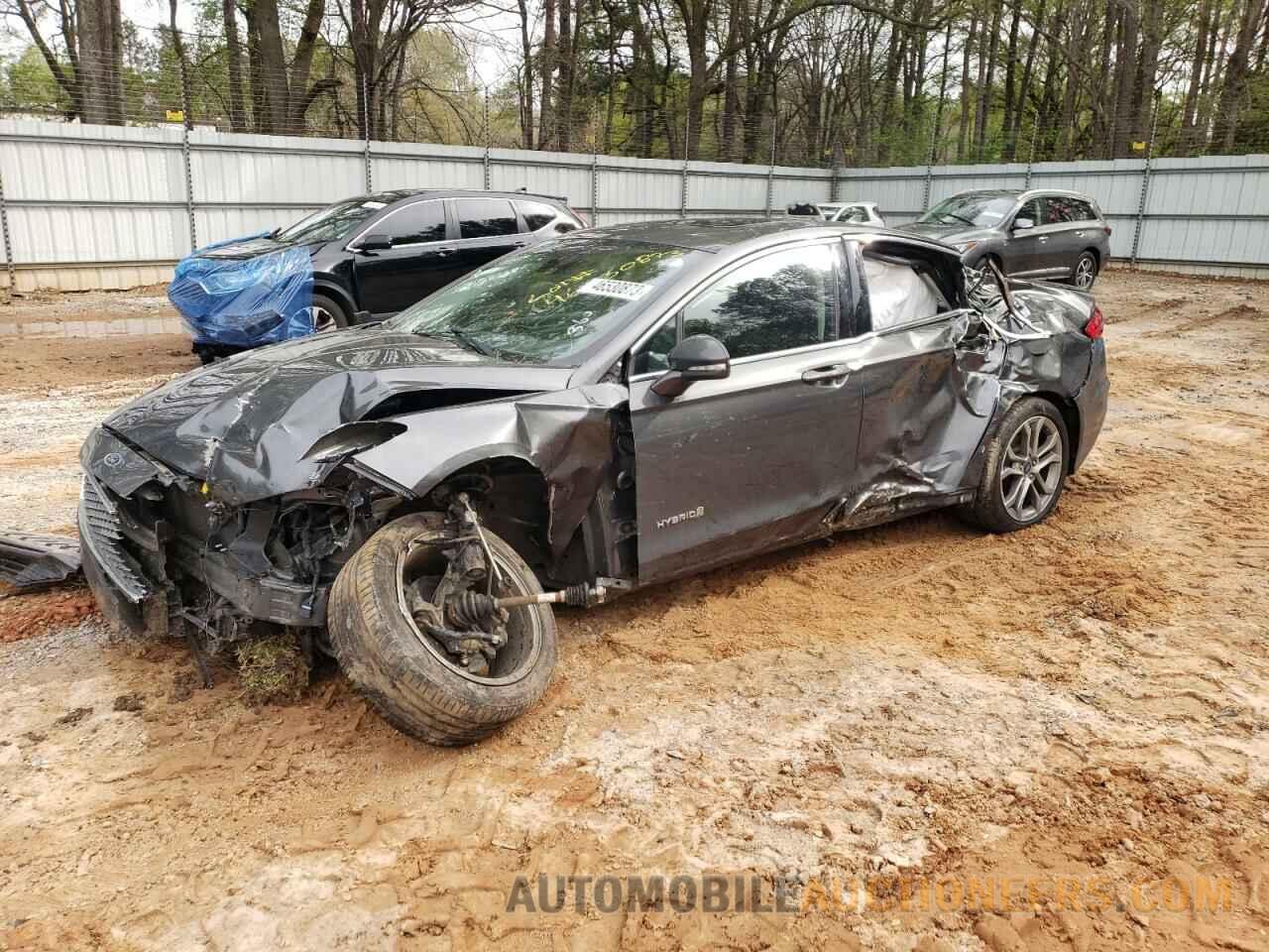 3FA6P0RU0KR118747 FORD FUSION 2019