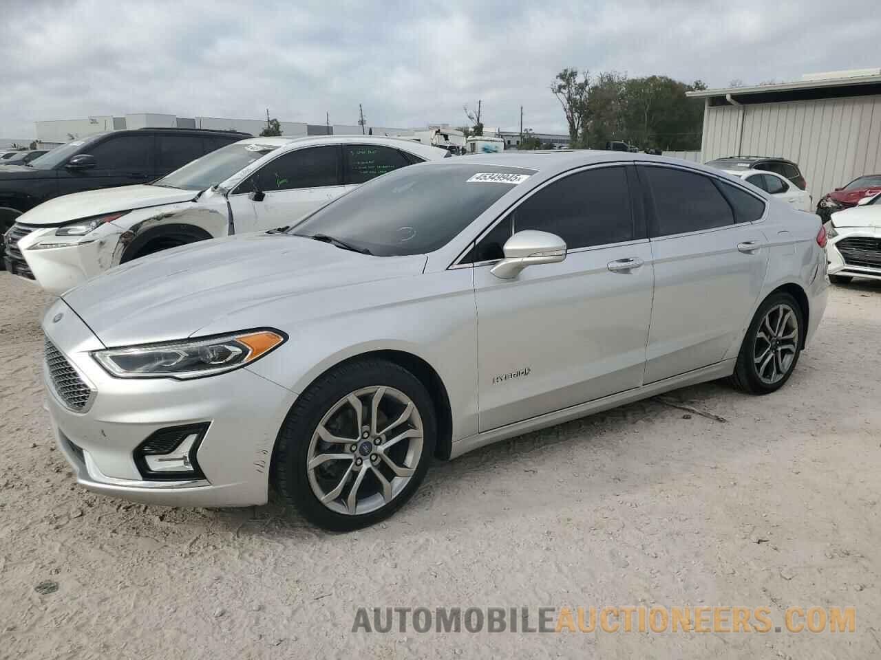 3FA6P0RU0KR139677 FORD FUSION 2019