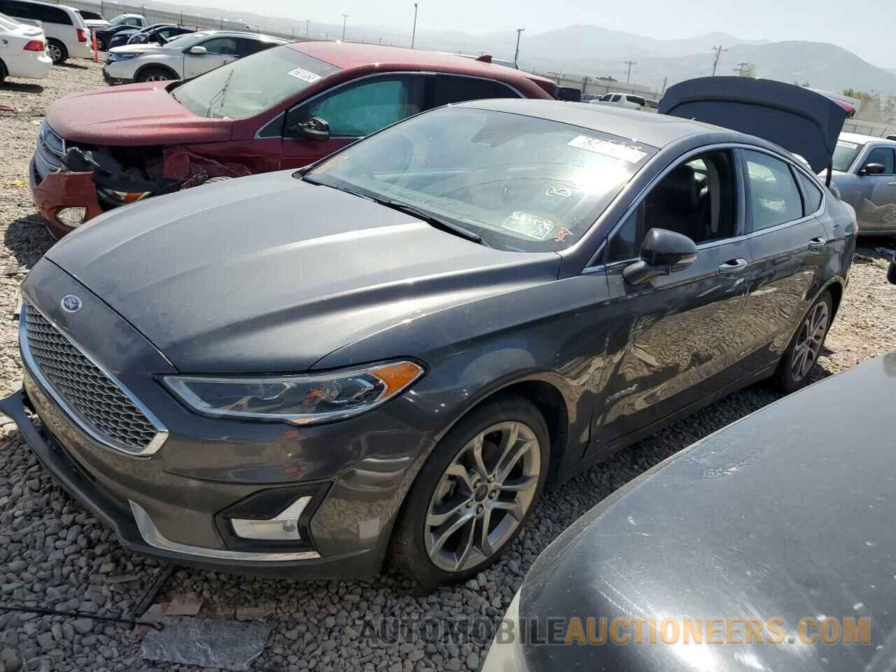 3FA6P0RU1KR105229 FORD FUSION 2019