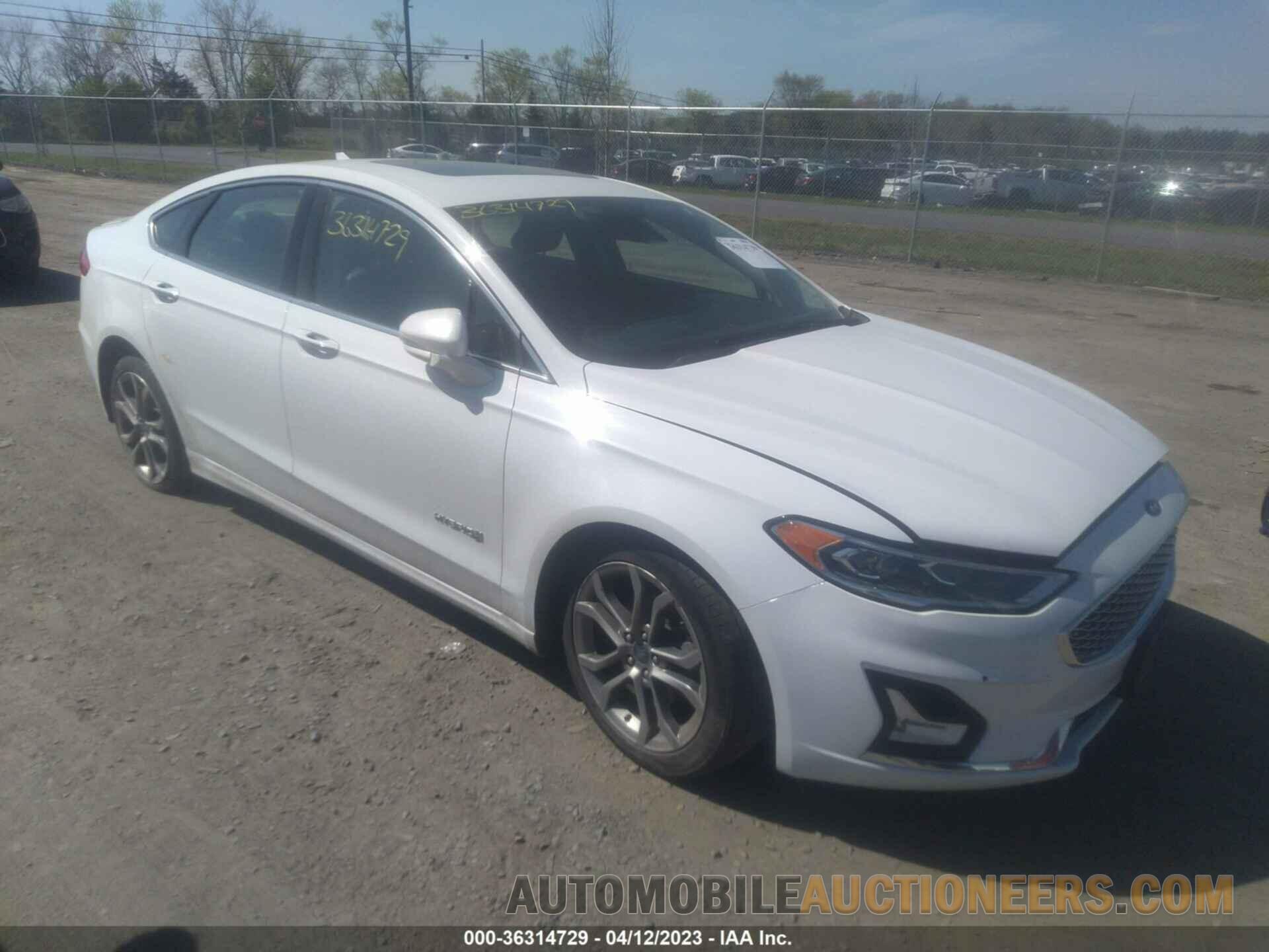 3FA6P0RU2KR106809 FORD FUSION HYBRID 2019