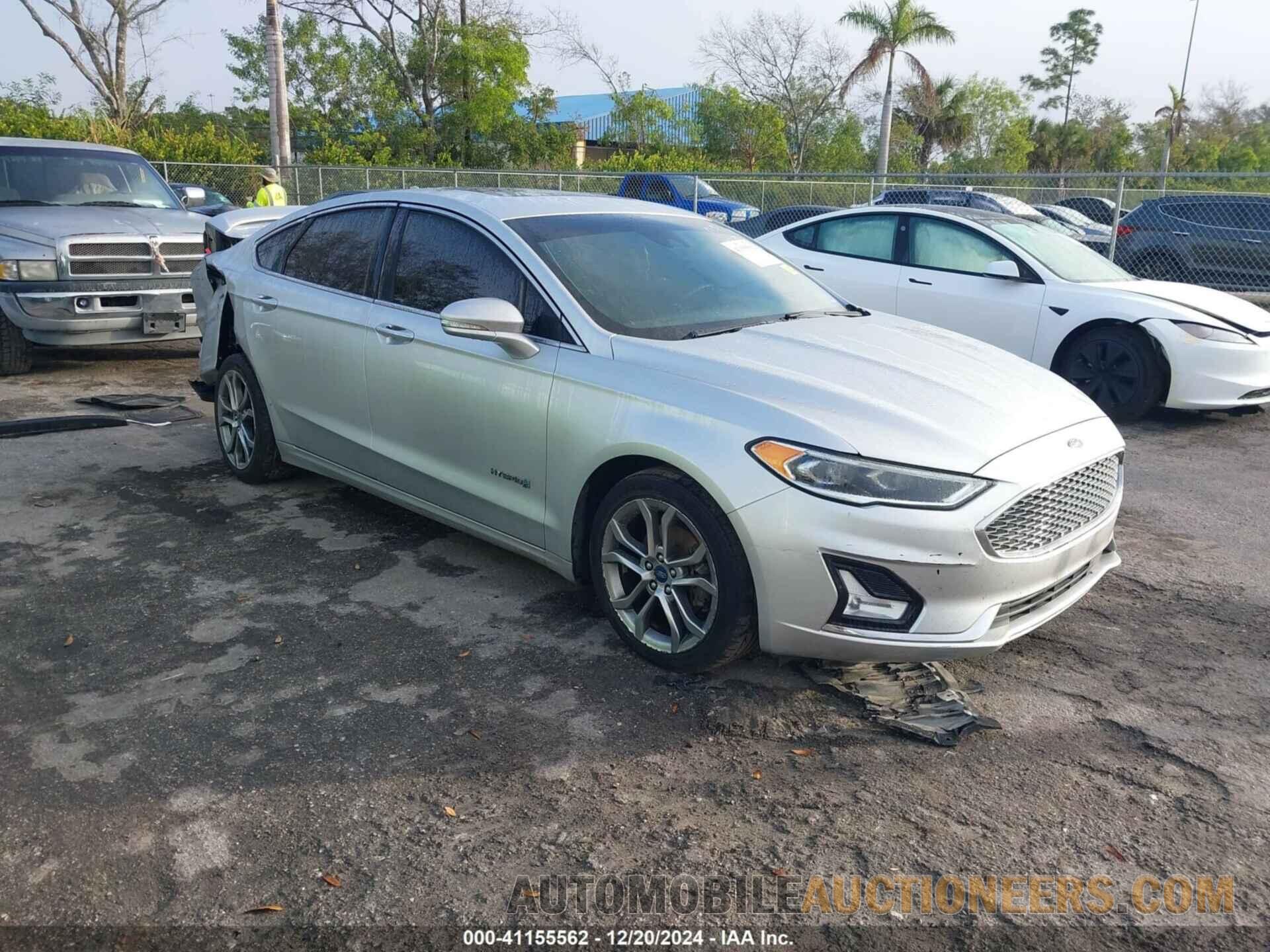 3FA6P0RU2KR139373 FORD FUSION HYBRID 2019