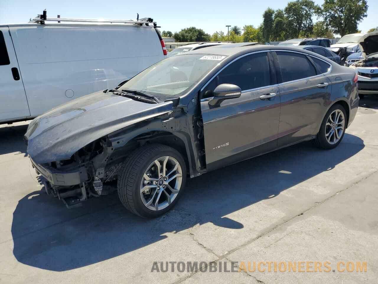 3FA6P0RU2KR216727 FORD FUSION 2019