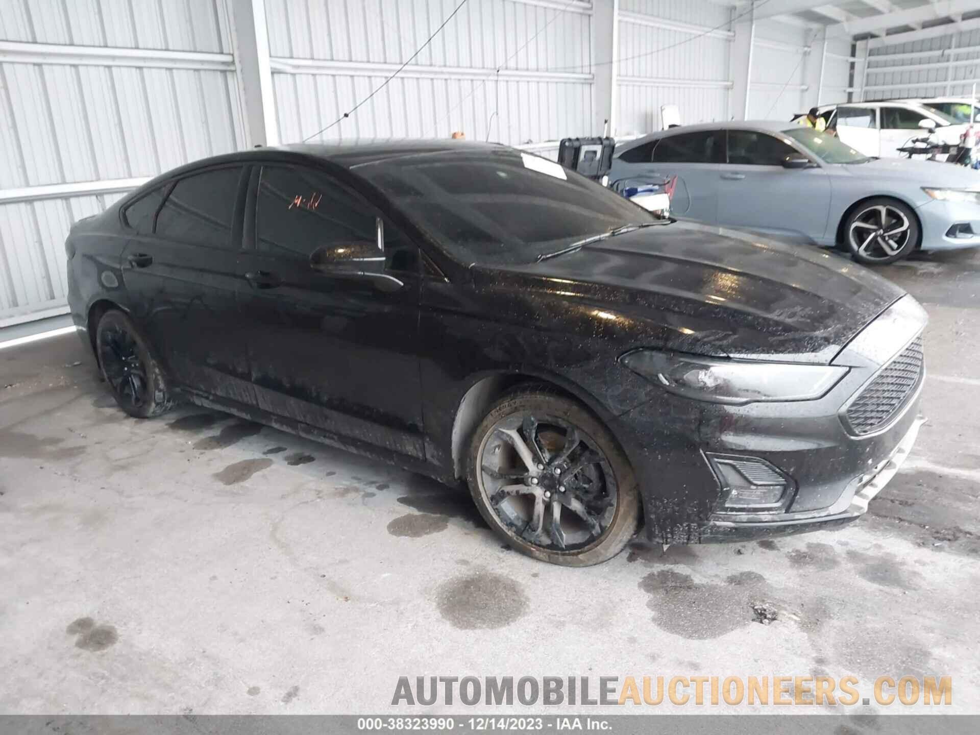 3FA6P0RU2KR256225 FORD FUSION HYBRID 2019