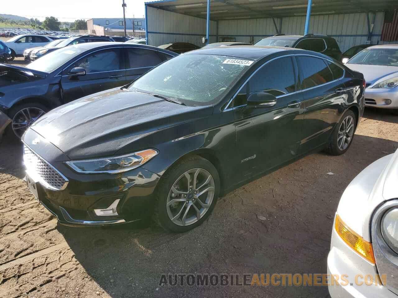 3FA6P0RU3KR217174 FORD FUSION 2019