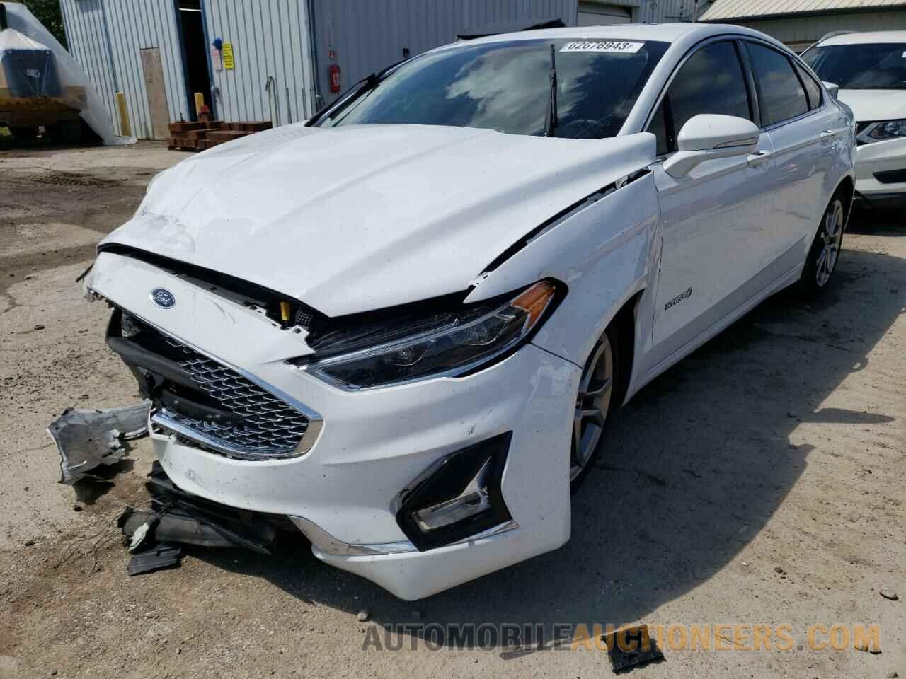 3FA6P0RU3KR273230 FORD FUSION 2019