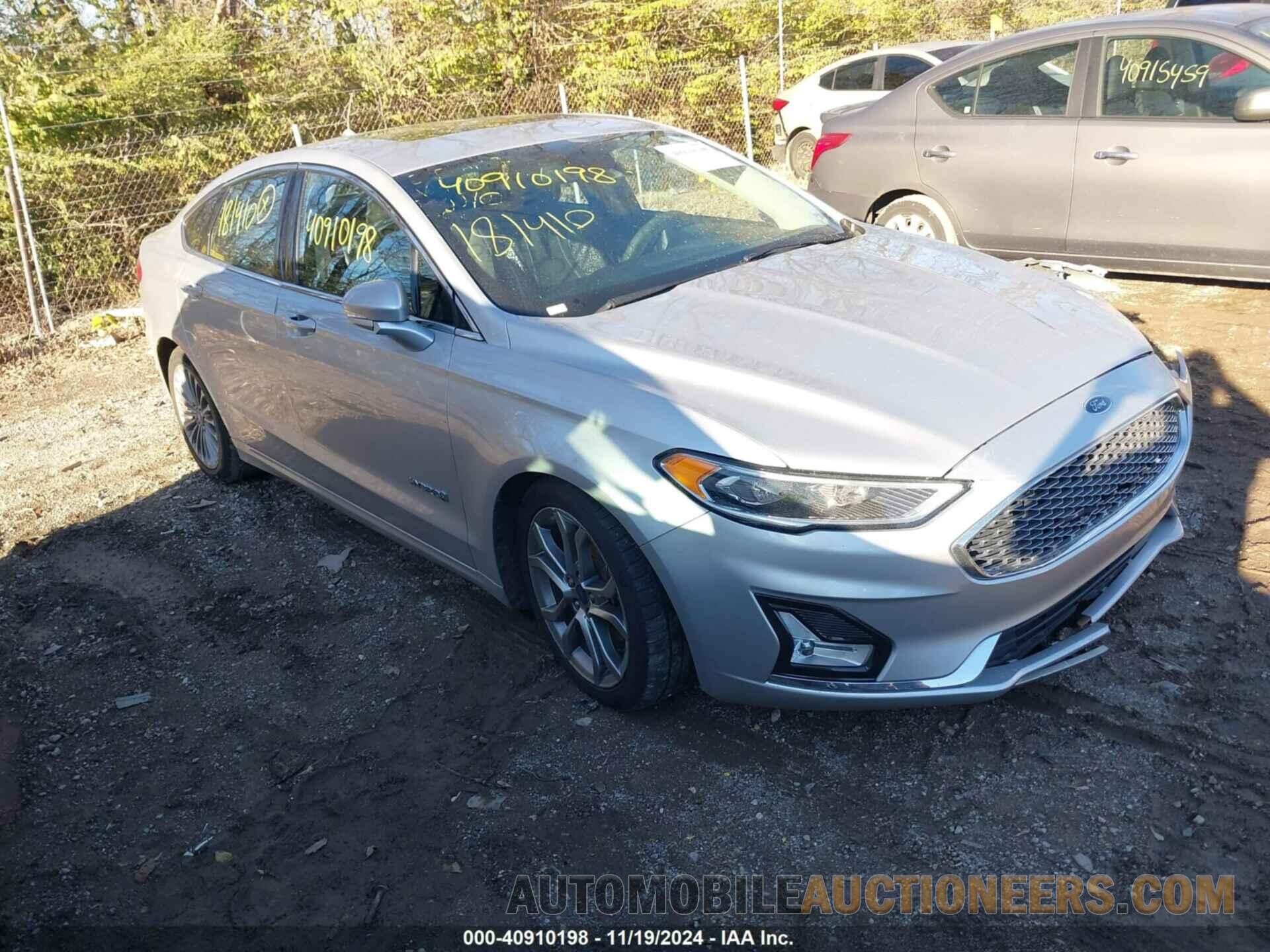 3FA6P0RU5KR181410 FORD FUSION HYBRID 2019