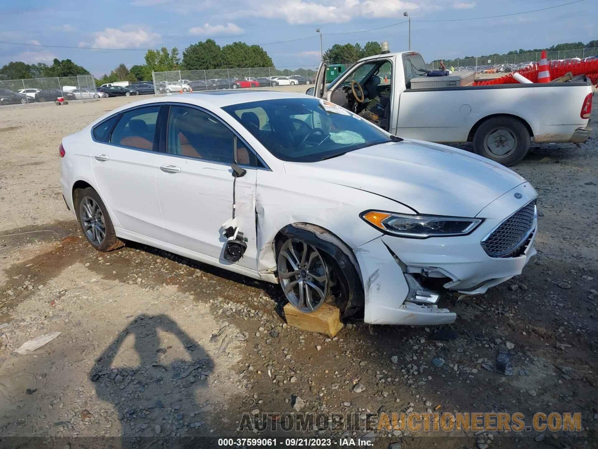 3FA6P0RU5KR184887 FORD FUSION HYBRID 2019