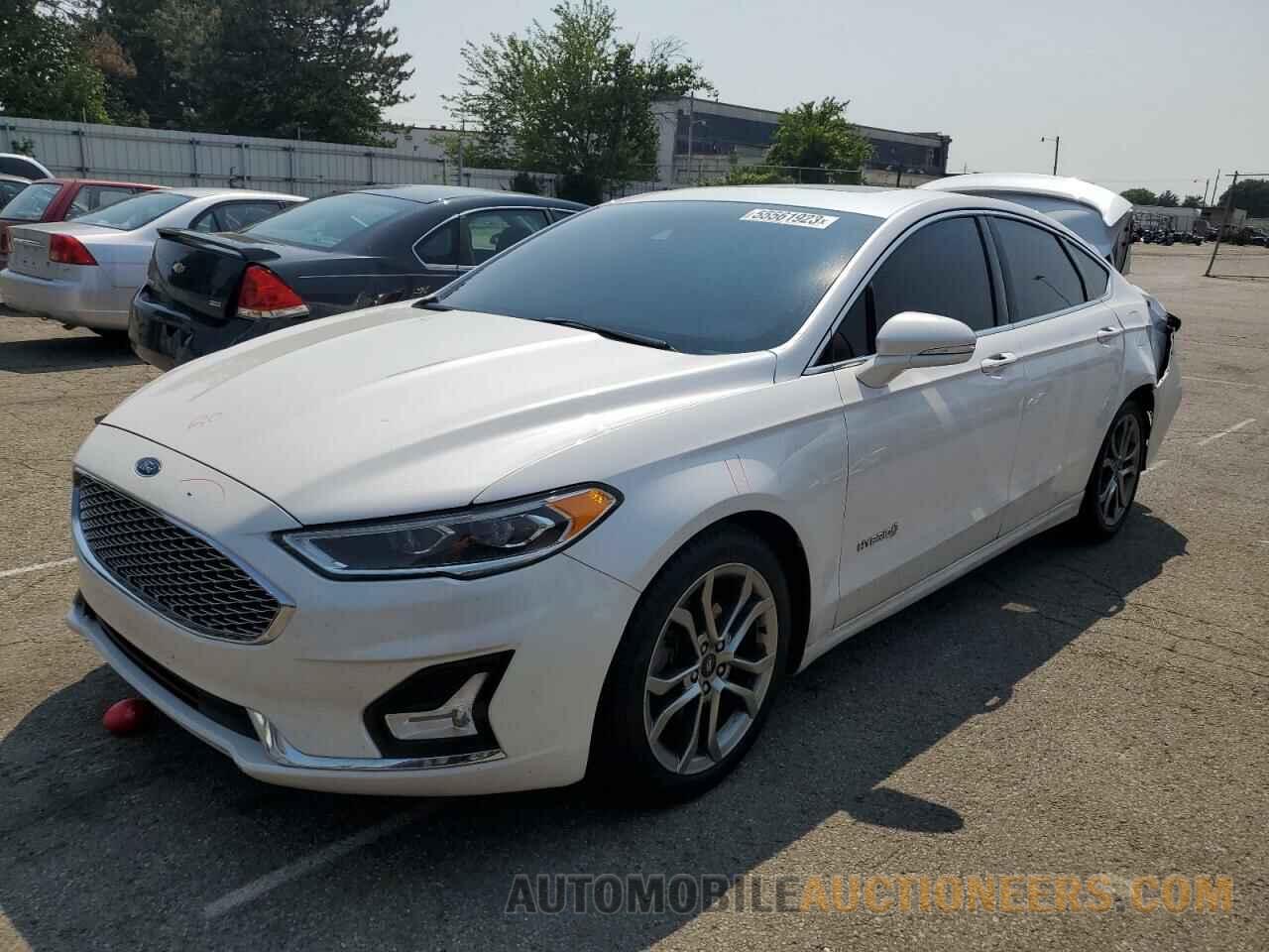 3FA6P0RU5KR227091 FORD FUSION 2019