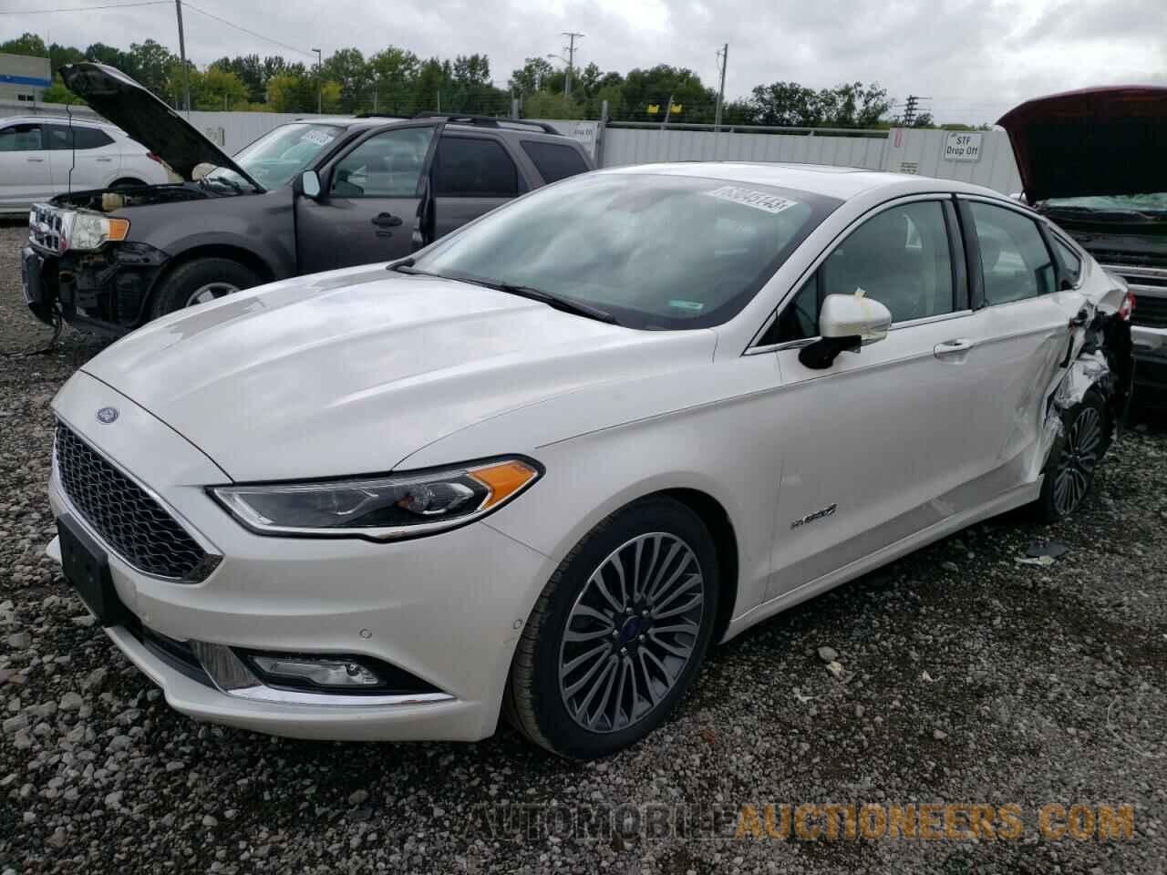 3FA6P0RU6JR153520 FORD FUSION 2018