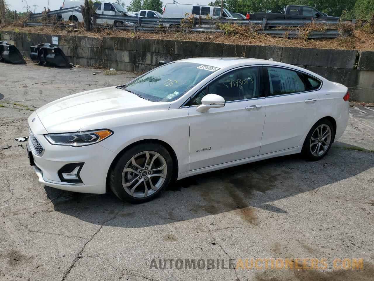 3FA6P0RU6KR157679 FORD FUSION 2019