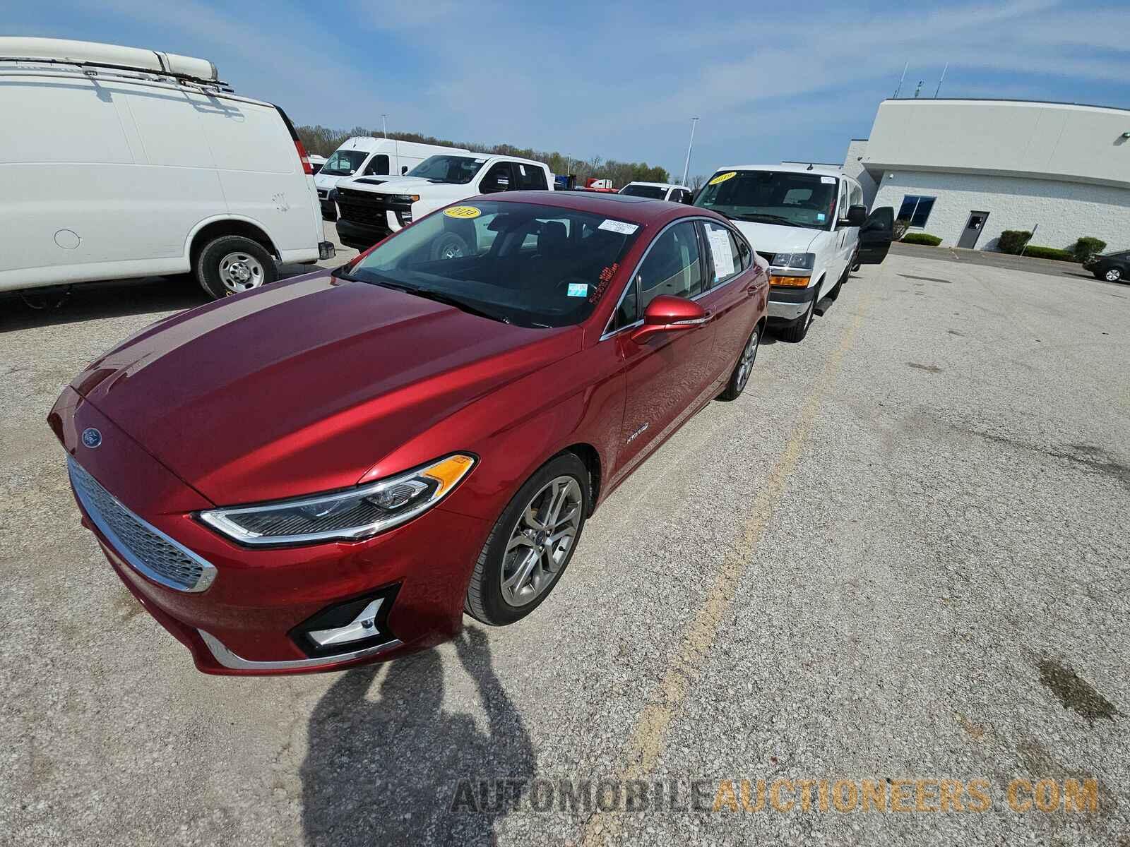 3FA6P0RU6KR244160 Ford Fusion Hybrid 2019