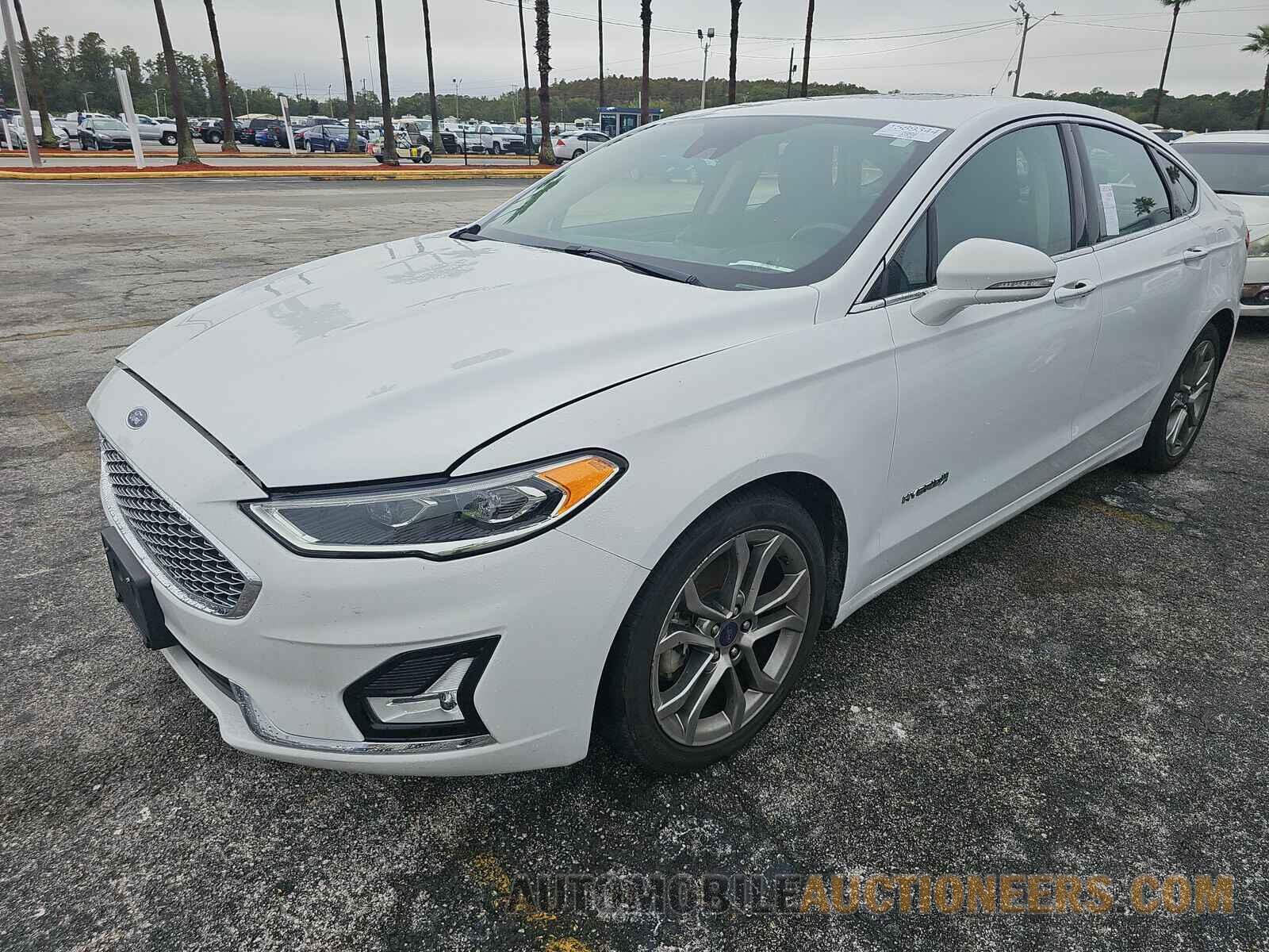 3FA6P0RU7KR119586 Ford Fusion Hybrid 2019