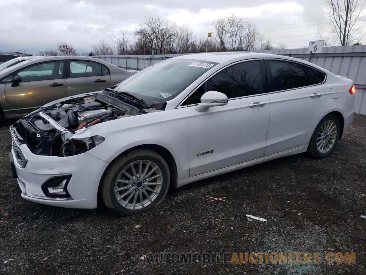 3FA6P0RU7KR156461 FORD FUSION 2019